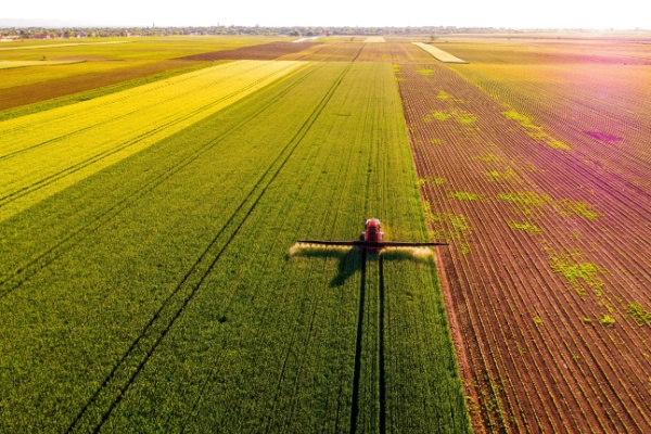 shutterstock_perterecolteagriculteurs